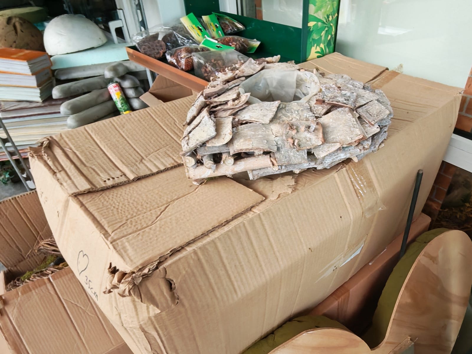 1 Karton Gesteckherzen